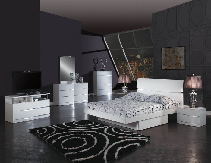 Wilkin White Bed